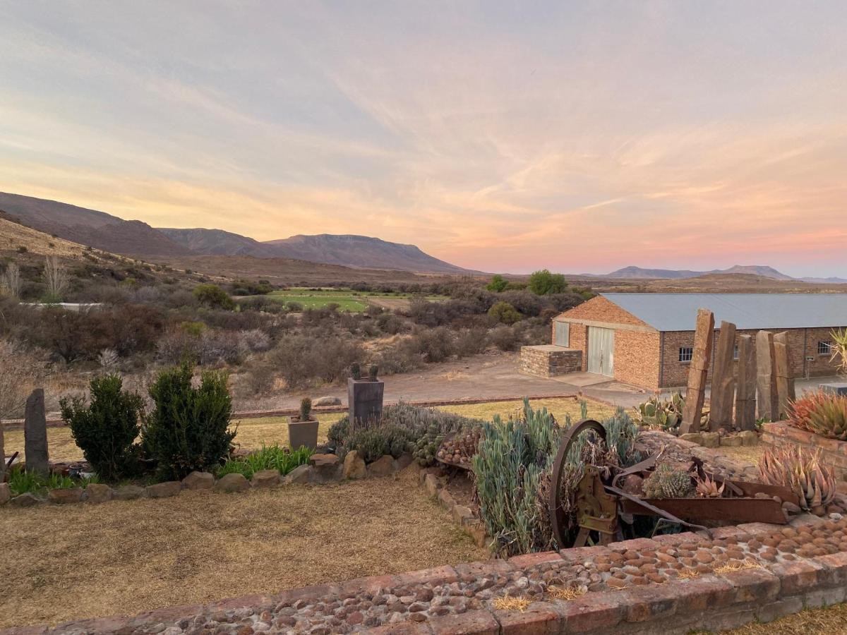 Desert Dew Guest House Hutchinson Exterior foto